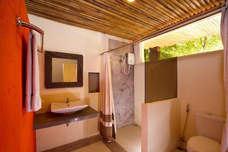 Bale Mi Hotel Balabag  Екстериор снимка